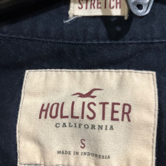 Hollister Women’s Stretch Button-Down Shirt – Dark Blue, Size Small - Picture 3 of 4